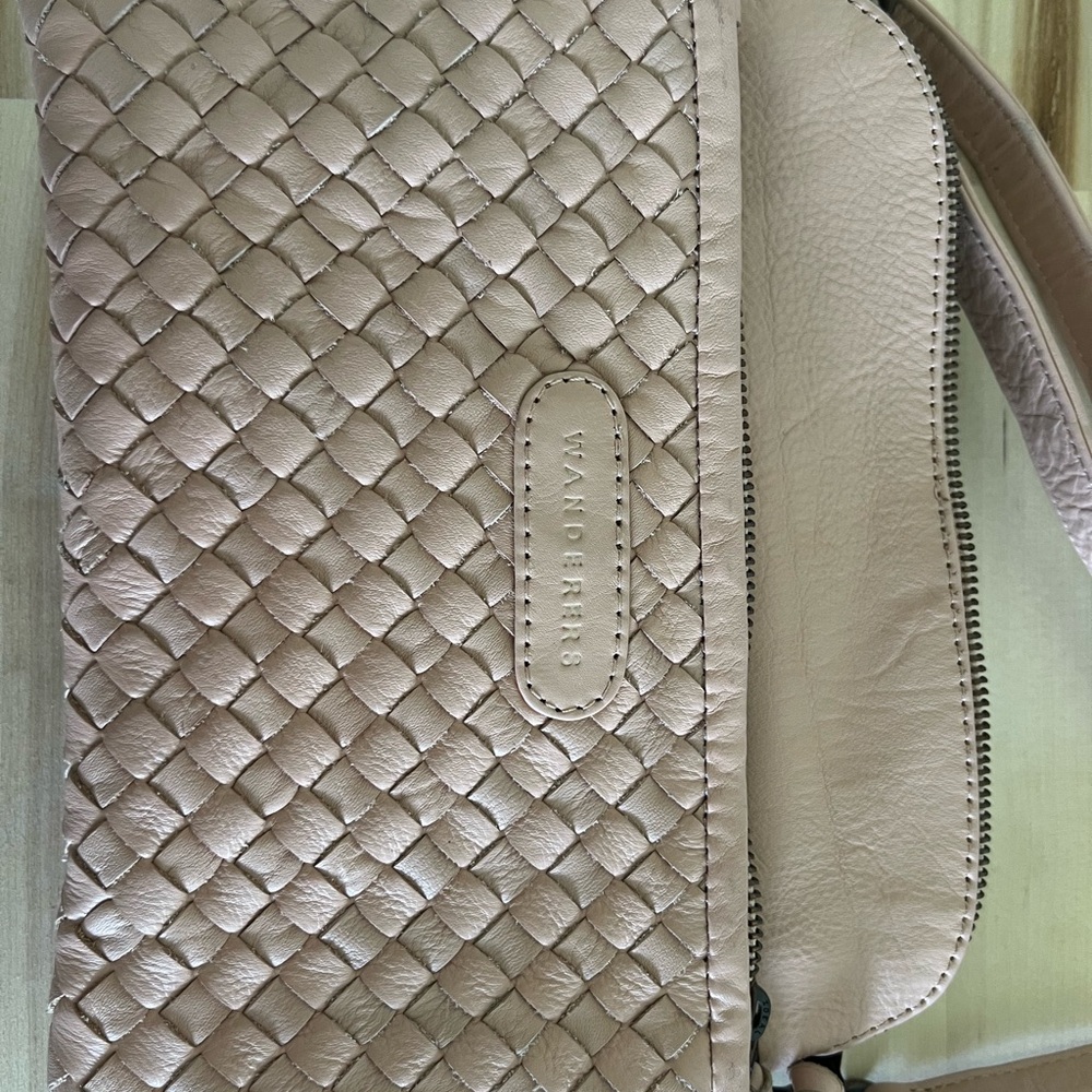 NWOT Wanderers Blush Woven Crossbody Bag - Picture 8 of 14